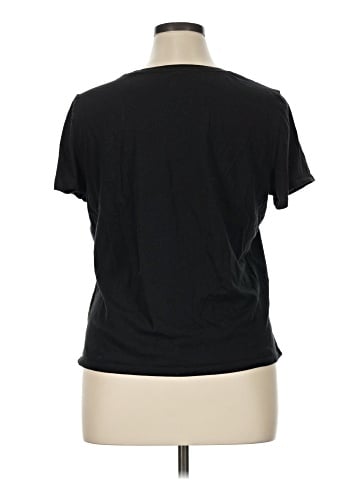 Victoria's Secret Short Sleeve T-Shirt (view 2)