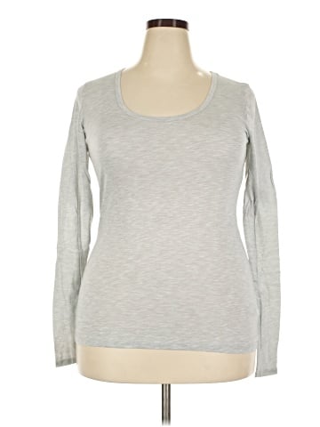 Fabletics Long Sleeve T-Shirt (view 1)