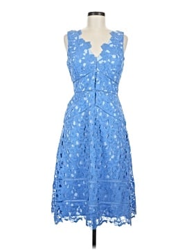 vineyard vines blue lace dress Designers - No filter needed This Vineyard Vines x Kentucky Derby Rose Lace Dress is a size 6 and brand new with tags!!