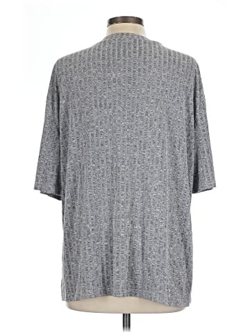 Unbranded 3/4 Sleeve T-Shirt (view 2)
