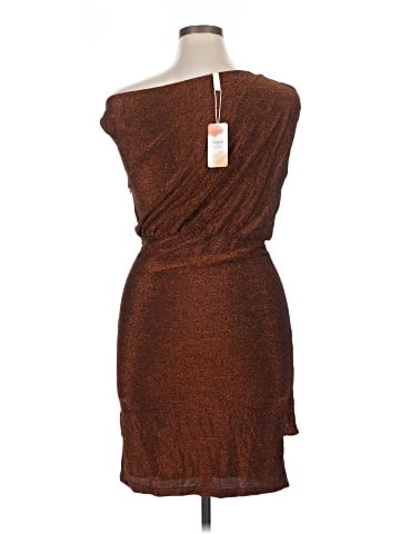 Simplee Cocktail Dress (view 2)