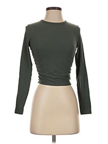 Lululemon Athletica Long Sleeve T-Shirt (view 1)