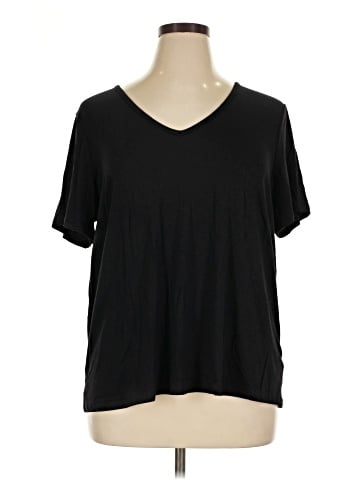 Old Navy Short Sleeve T-Shirt (view 1)