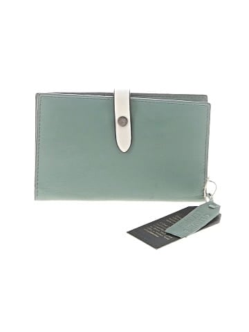 Unbranded Wallet (view 1)