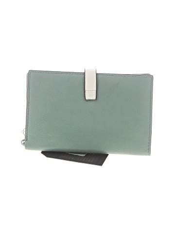 Unbranded Wallet (view 2)