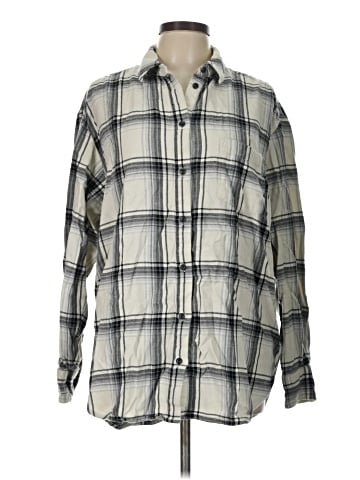 Gap Long Sleeve Button-Down Shirt (view 1)