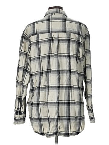 Gap Long Sleeve Button-Down Shirt (view 2)