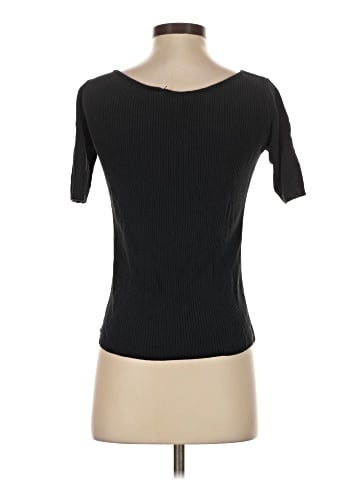 Neiman Marcus Short Sleeve Turtleneck (view 2)