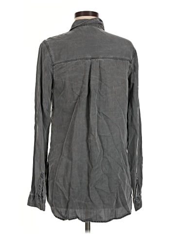Old Navy Long Sleeve Button-Down Shirt (view 2)