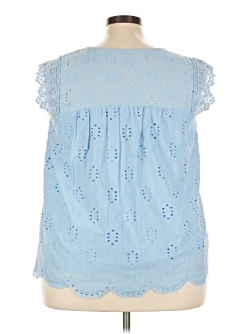 Knox Rose Sleeveless Blouse (view 2)