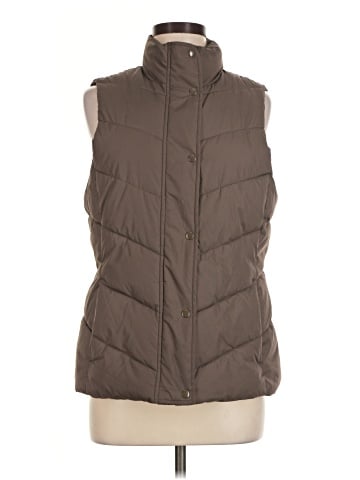 Gap Outlet Vest (view 1)