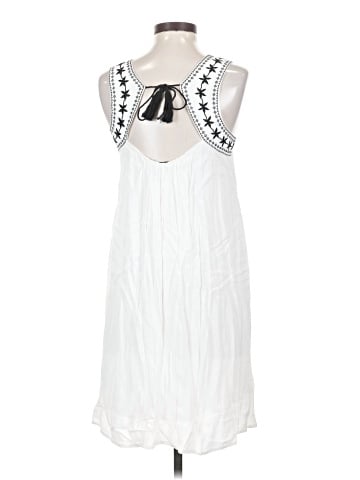 Cupcakes & Cashmere Casual Dress (view 2)