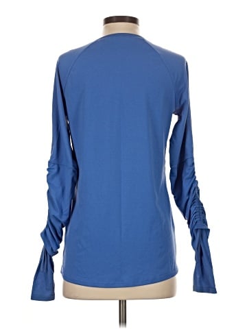 Fabletics Long Sleeve T-Shirt (view 2)