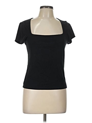 Old Navy Short Sleeve T-Shirt (view 1)
