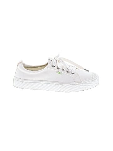 Cariuma Sneakers (view 1)