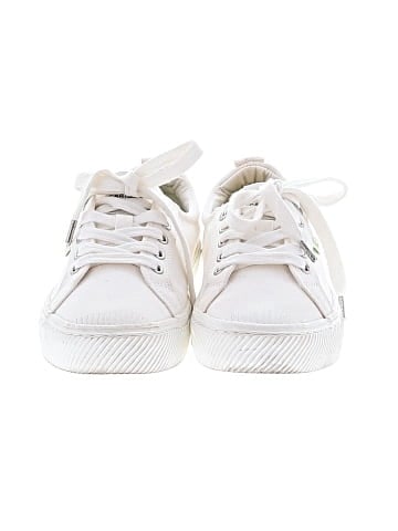 Cariuma Sneakers (view 2)
