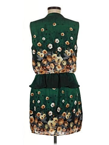 Romeo & Juliet Couture Casual Dress (view 2)