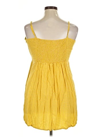 Old Navy Casual Dress (view 2)