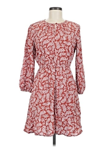 Old Navy Casual Dress (view 1)