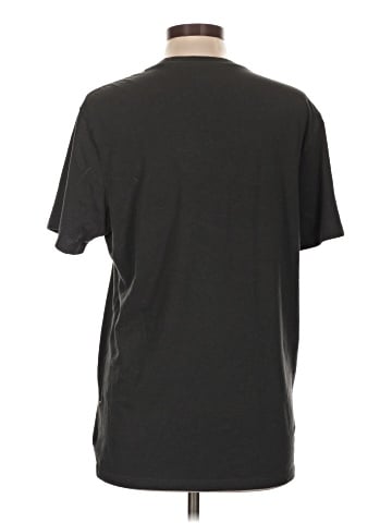 Old Navy Short Sleeve T-Shirt (view 2)