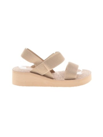 Unbranded Wedges (view 1)