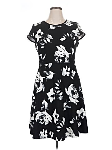 Ivanka Trump Casual Dress (view 1)