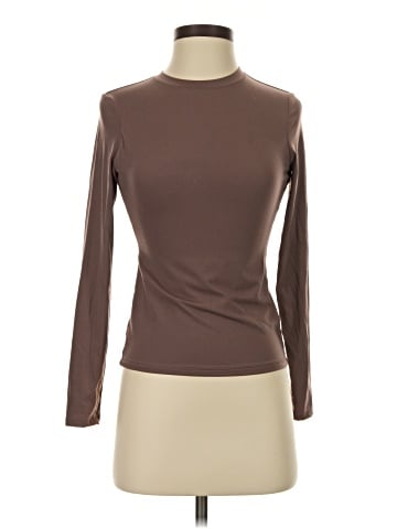 Pumiey Long Sleeve T-Shirt (view 1)