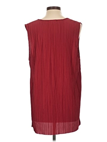 Sanctuary Sleeveless T-Shirt (view 2)