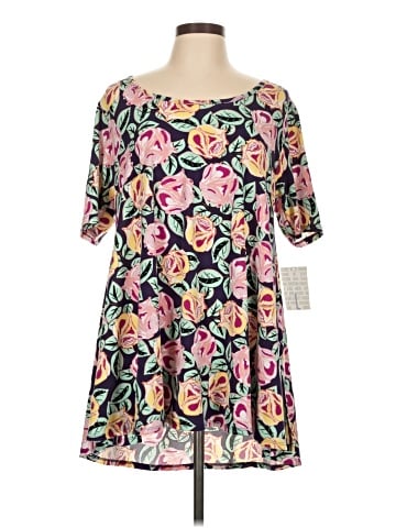 Lularoe Short Sleeve T-Shirt (view 1)
