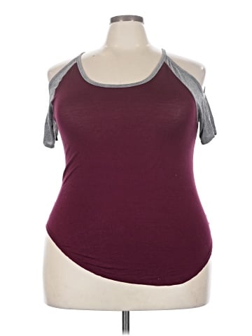 Shiela Rose Short Sleeve Top (view 1)