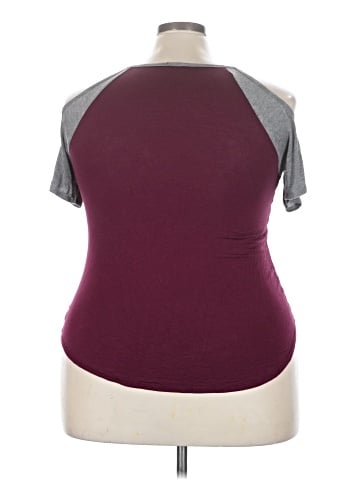 Shiela Rose Short Sleeve Top (view 2)