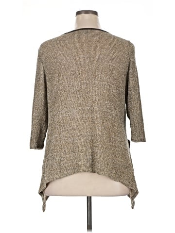 Cal Style 3/4 Sleeve Top (view 2)