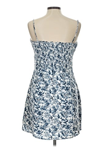 Abercrombie & Fitch Casual Dress (view 2)