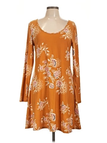 Mudd Casual Dress (view 1)