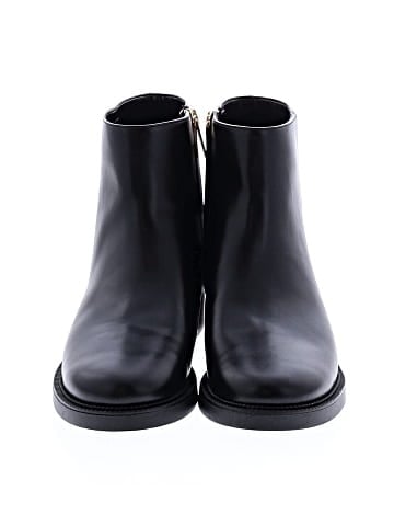 MICHAEL Michael Kors Ankle Boots (view 2)