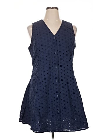LC Lauren Conrad Casual Dress (view 1)