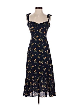 reformation navy blue floral dress Reformation repop navy blue floral wrap dress Size S