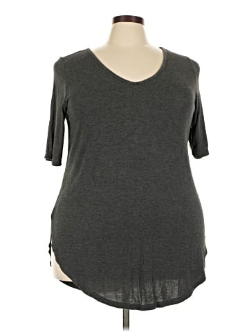 Torrid 3/4 Sleeve T-Shirt (view 1)