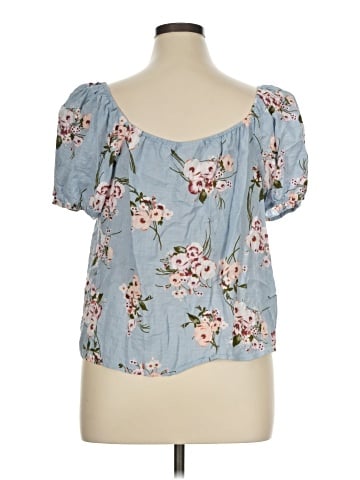 a.n.a. A New Approach Short Sleeve Blouse (view 2)