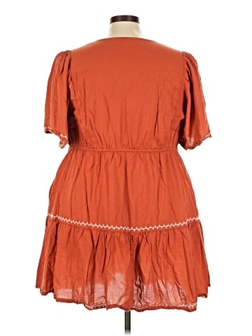 Old Navy Casual Dress (view 2)