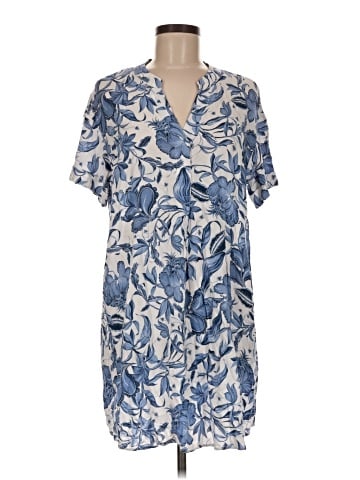 H&M Casual Dress (view 1)