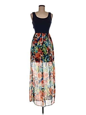 Le Lis Casual Dress (view 1)