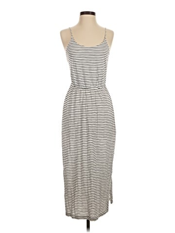 Old Navy Casual Dress (view 1)