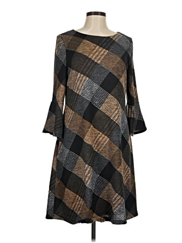 Sandra Darren Casual Dress (view 1)
