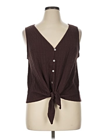 Sanctuary Sleeveless Blouse (view 1)