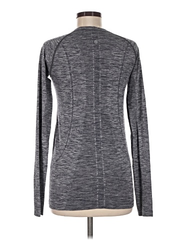 Lululemon Athletica Long Sleeve T-Shirt (view 2)