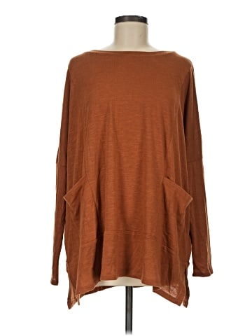 Andree by UNIT Poncho (view 1)