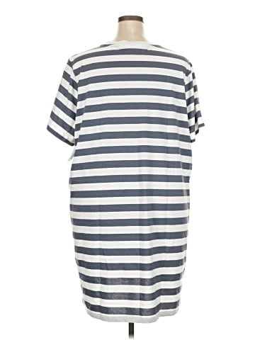 Old Navy Casual Dress (view 2)