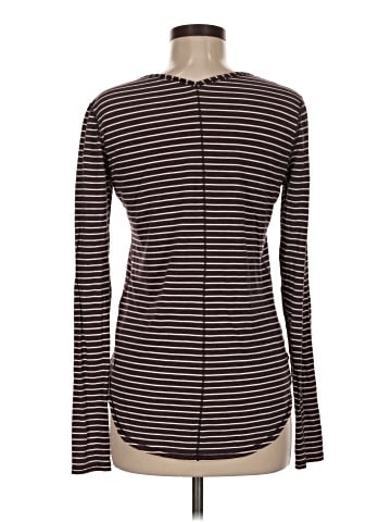 Lululemon Athletica Long Sleeve T-Shirt (view 2)