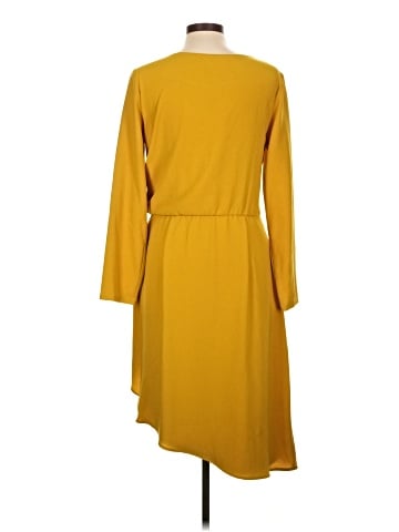 Julia Jordan Casual Dress (view 2)
